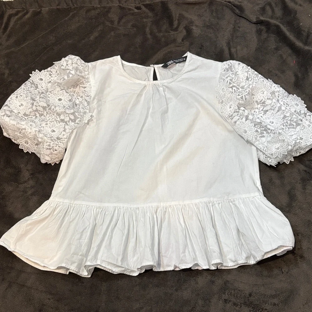 Zara White Lace Sleeve Blouse